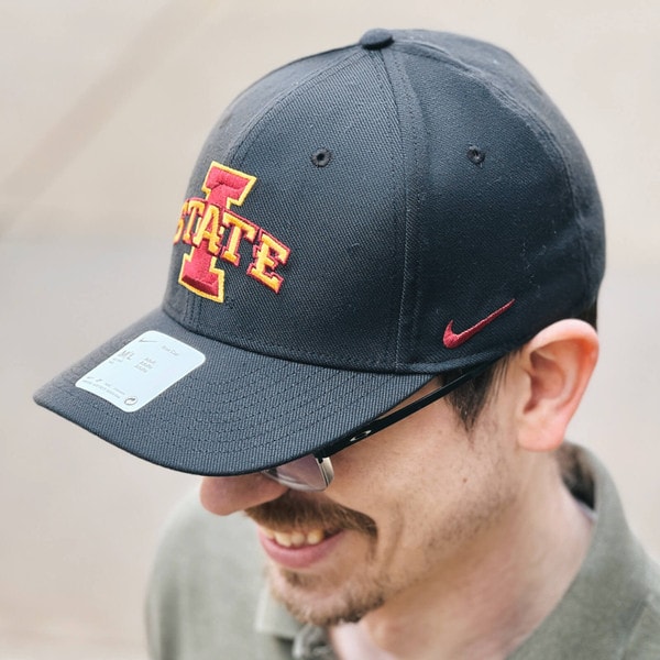 Nike® I-State Black Structured Cardinal Swoosh DRI-Fit Flex Fitted Hat
